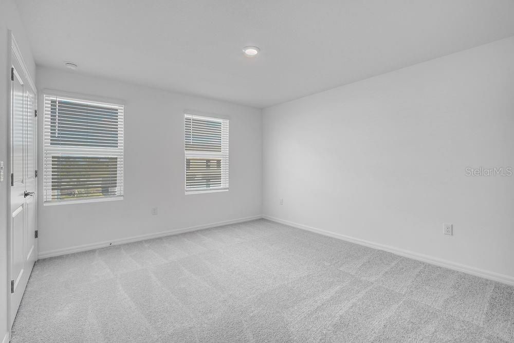 Active With Contract: $249,000 (2 beds, 2 baths, 1178 Square Feet)