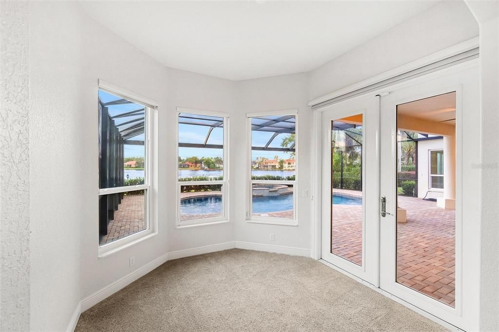 En Venta: $1,099,000 (4 camas, 4 baños, 3709 Pies cuadrados)