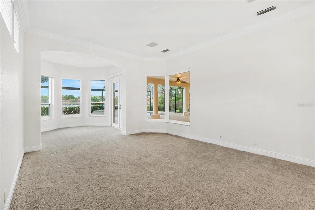 En Venta: $1,099,000 (4 camas, 4 baños, 3709 Pies cuadrados)