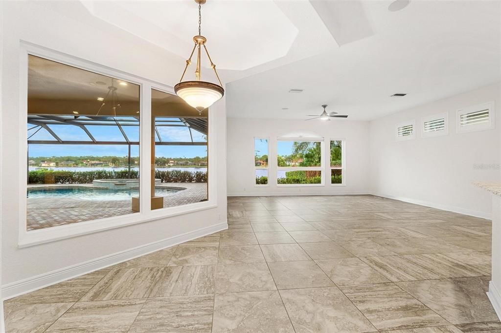 En Venta: $1,099,000 (4 camas, 4 baños, 3709 Pies cuadrados)