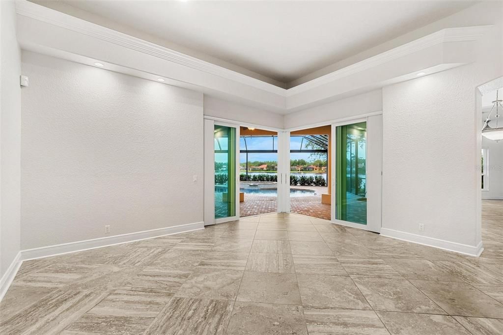 En Venta: $1,099,000 (4 camas, 4 baños, 3709 Pies cuadrados)