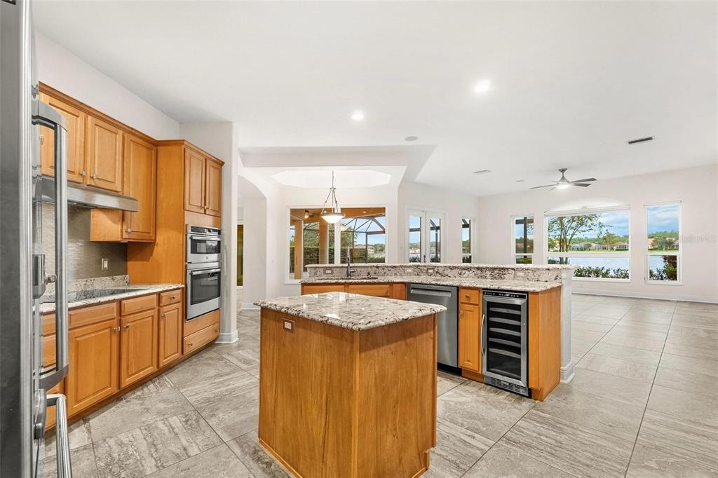 En Venta: $1,099,000 (4 camas, 4 baños, 3709 Pies cuadrados)