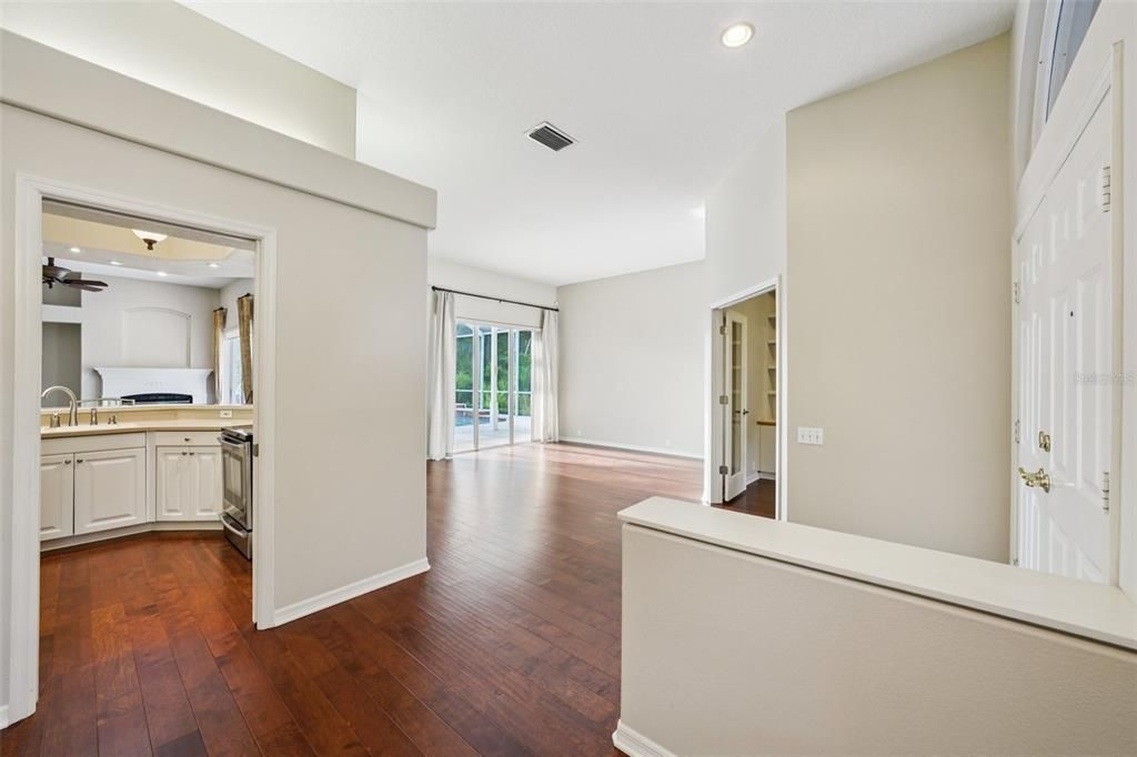 Active With Contract: $699,900 (4 beds, 3 baths, 2655 Square Feet)