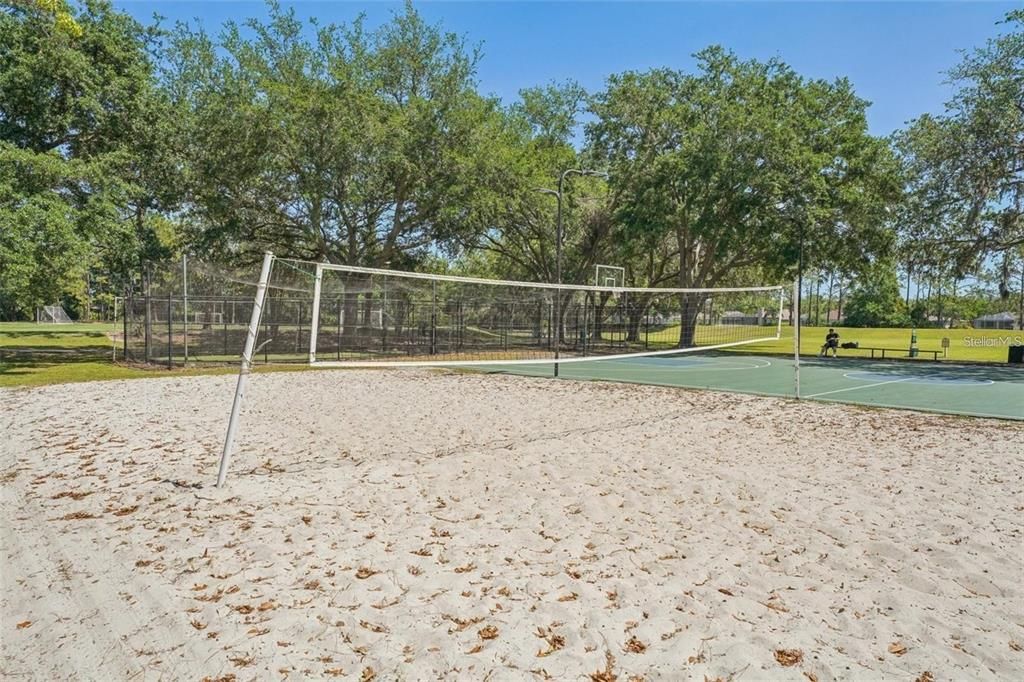 Active With Contract: $699,900 (4 beds, 3 baths, 2655 Square Feet)