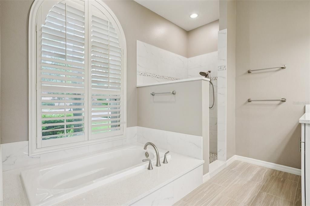 Active With Contract: $699,900 (4 beds, 3 baths, 2655 Square Feet)