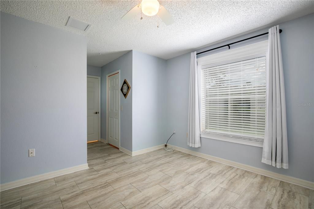 En Venta: $142,900 (1 camas, 1 baños, 588 Pies cuadrados)