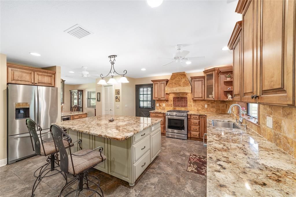 For Sale: $727,000 (3 beds, 2 baths, 2358 Square Feet)