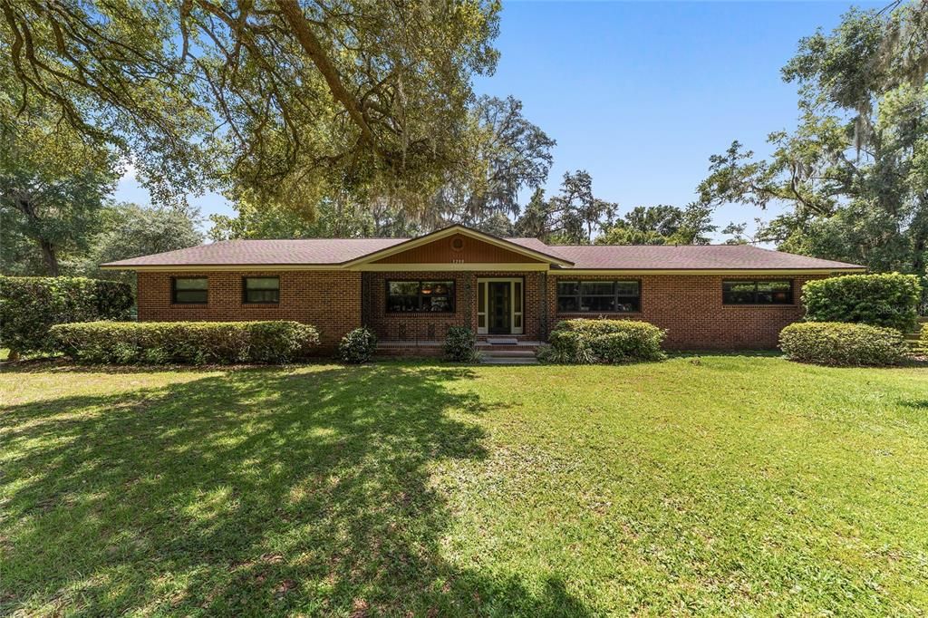 For Sale: $727,000 (3 beds, 2 baths, 2358 Square Feet)