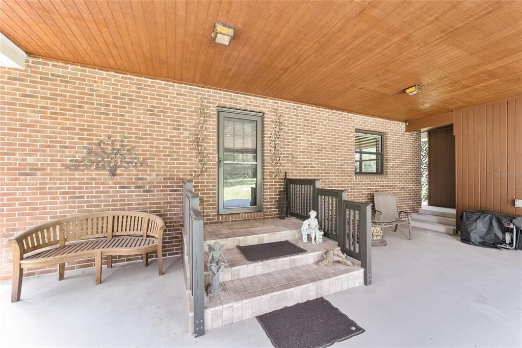 For Sale: $727,000 (3 beds, 2 baths, 2358 Square Feet)