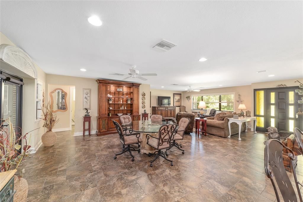 For Sale: $727,000 (3 beds, 2 baths, 2358 Square Feet)