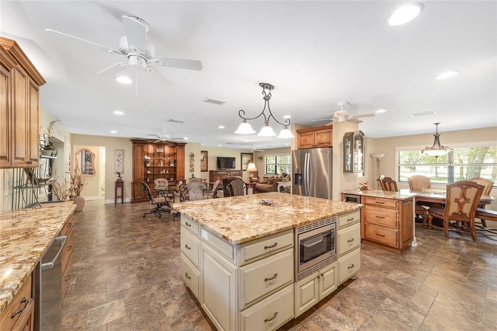 For Sale: $727,000 (3 beds, 2 baths, 2358 Square Feet)