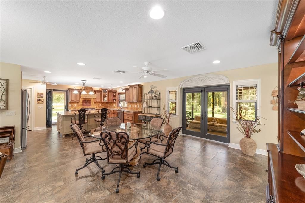 For Sale: $727,000 (3 beds, 2 baths, 2358 Square Feet)