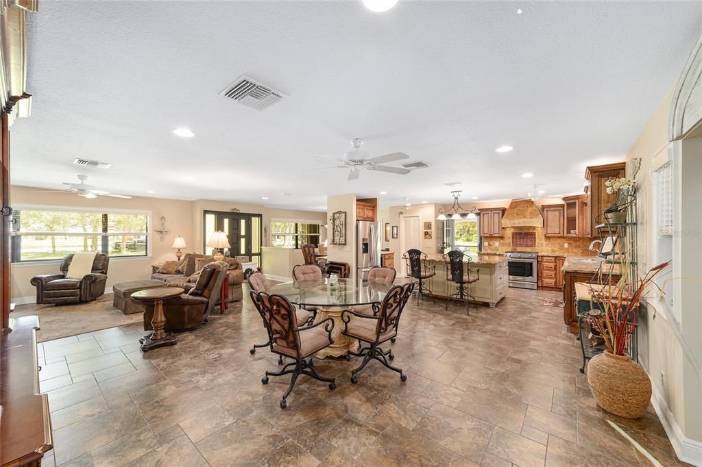 For Sale: $727,000 (3 beds, 2 baths, 2358 Square Feet)