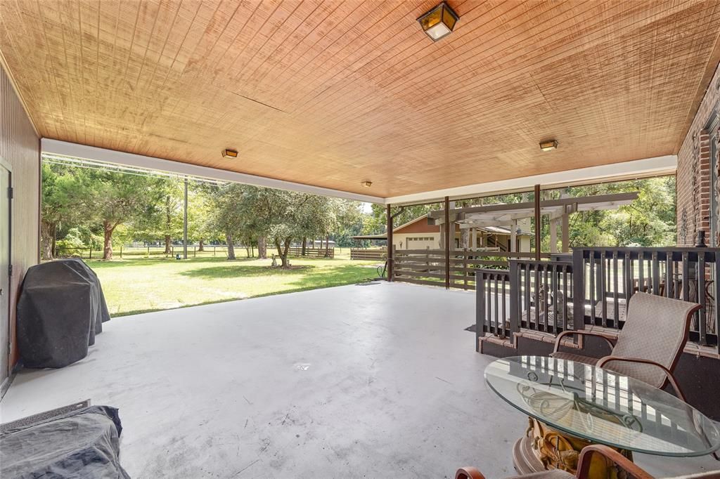 For Sale: $727,000 (3 beds, 2 baths, 2358 Square Feet)