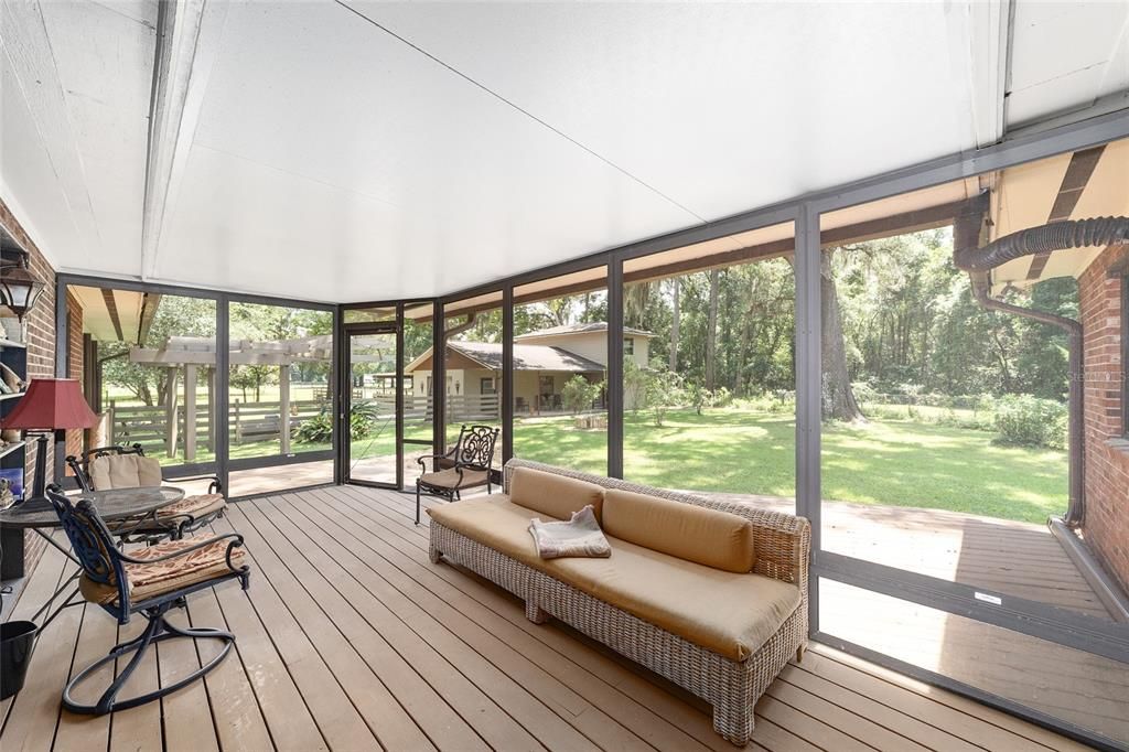 For Sale: $727,000 (3 beds, 2 baths, 2358 Square Feet)