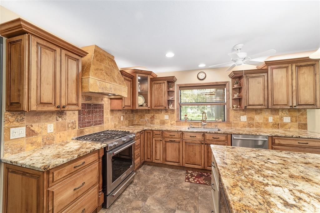 For Sale: $727,000 (3 beds, 2 baths, 2358 Square Feet)