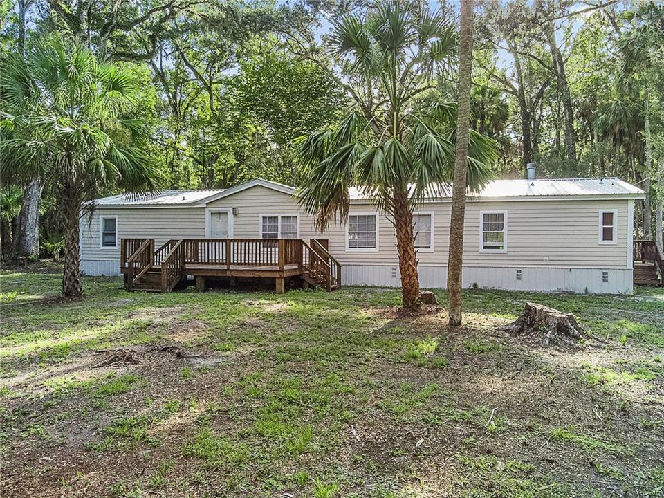 Activo con contrato: $289,000 (4 camas, 2 baños, 2240 Pies cuadrados)