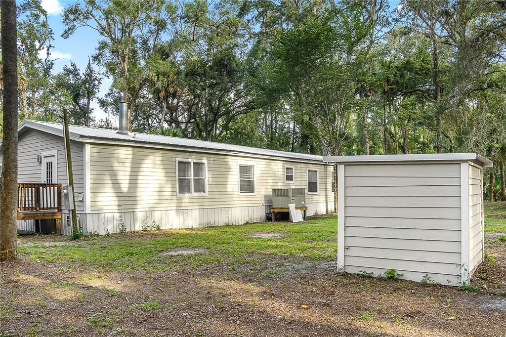 Activo con contrato: $289,000 (4 camas, 2 baños, 2240 Pies cuadrados)