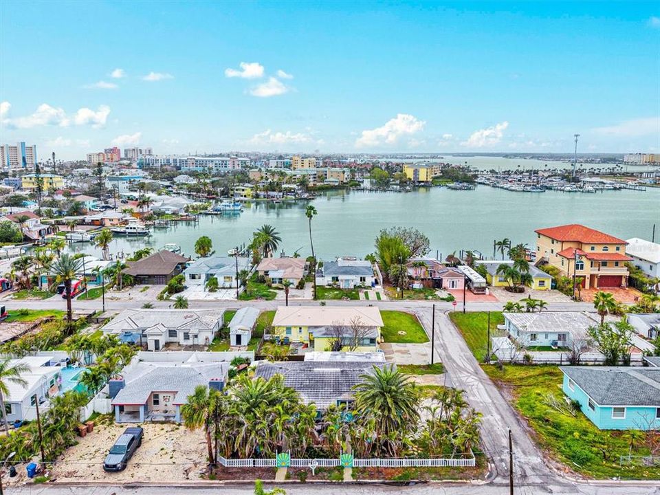 Active With Contract: $399,000 (3 beds, 0 baths, 1404 Square Feet)