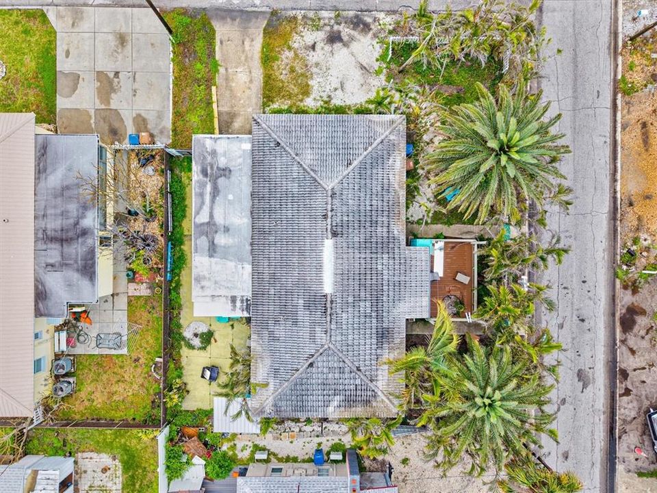 Active With Contract: $399,000 (3 beds, 0 baths, 1404 Square Feet)