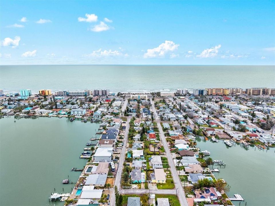 Active With Contract: $399,000 (3 beds, 0 baths, 1404 Square Feet)