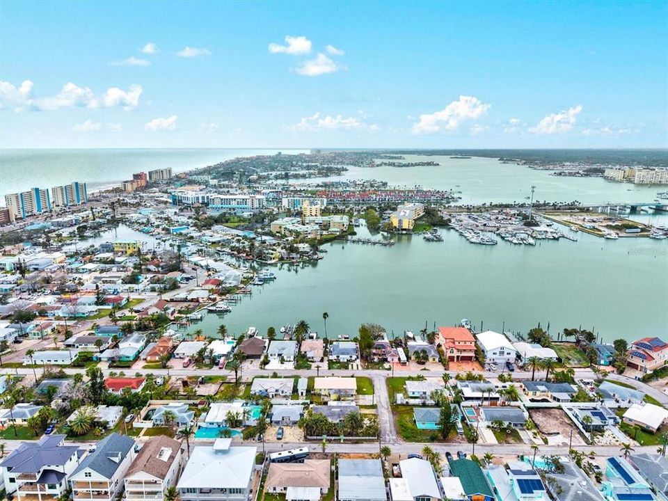 Active With Contract: $399,000 (3 beds, 0 baths, 1404 Square Feet)