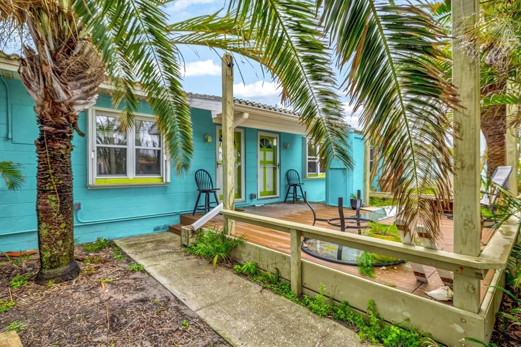 Active With Contract: $399,000 (3 beds, 0 baths, 1404 Square Feet)