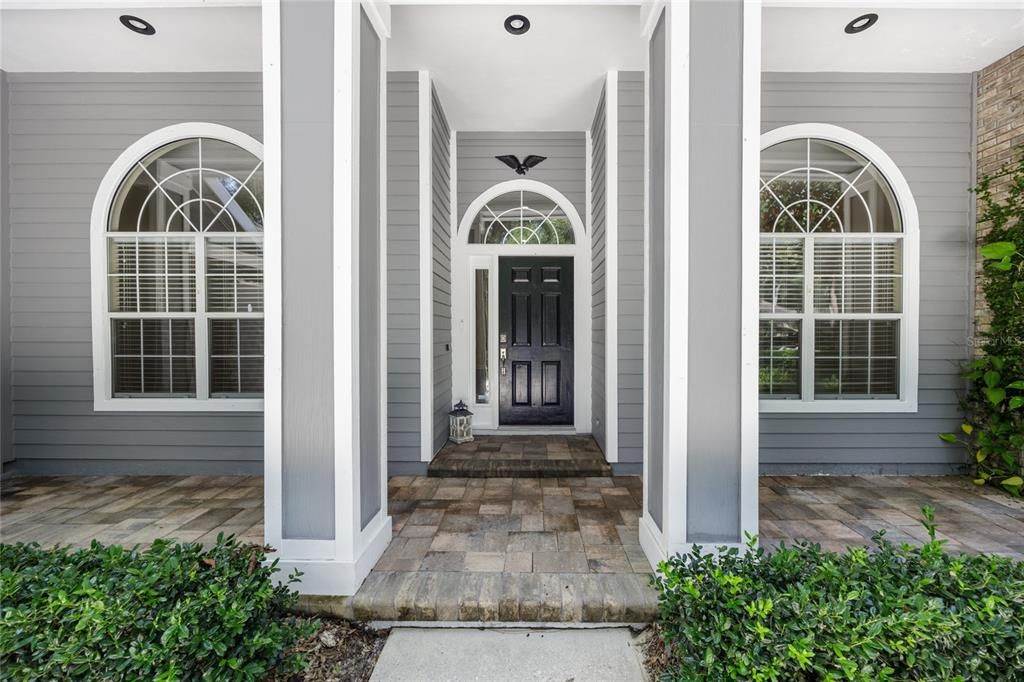 合同活跃: $630,000 (4 贝兹, 2 浴室, 2604 平方英尺)