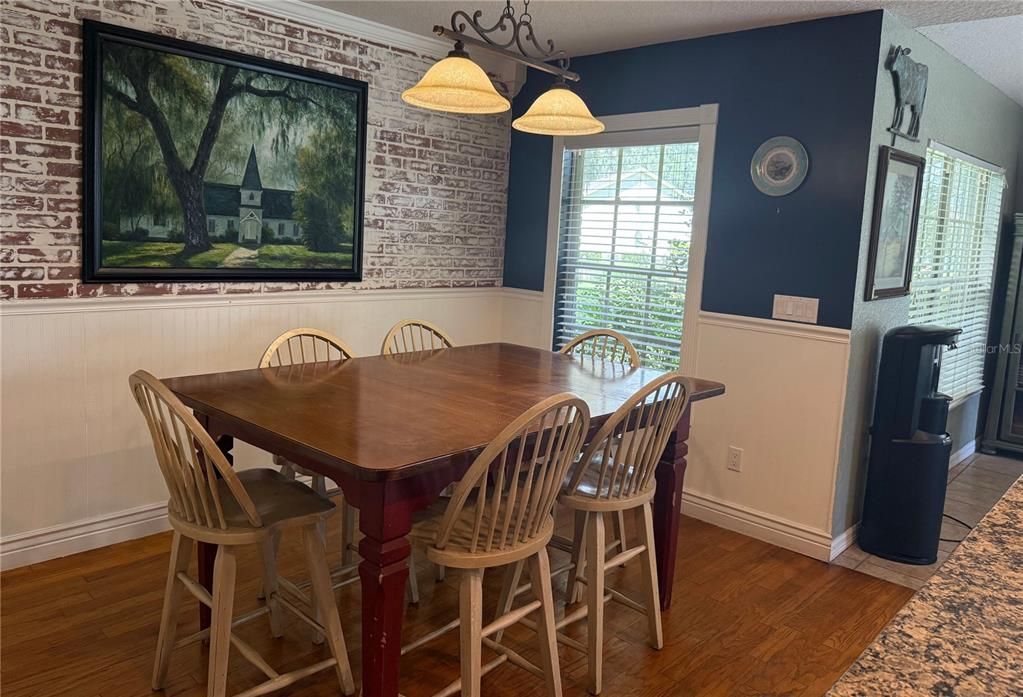 For Sale: $549,000 (3 beds, 2 baths, 2895 Square Feet)