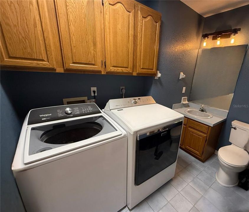 For Sale: $549,000 (3 beds, 2 baths, 2895 Square Feet)