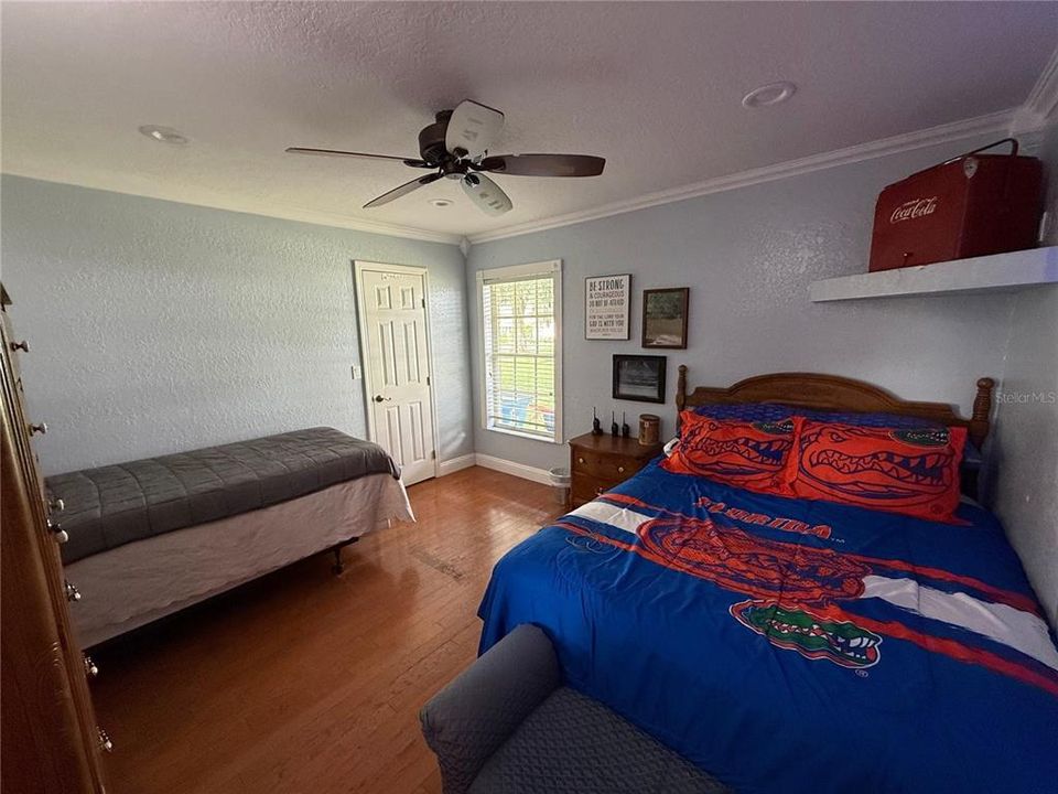 For Sale: $549,000 (3 beds, 2 baths, 2895 Square Feet)