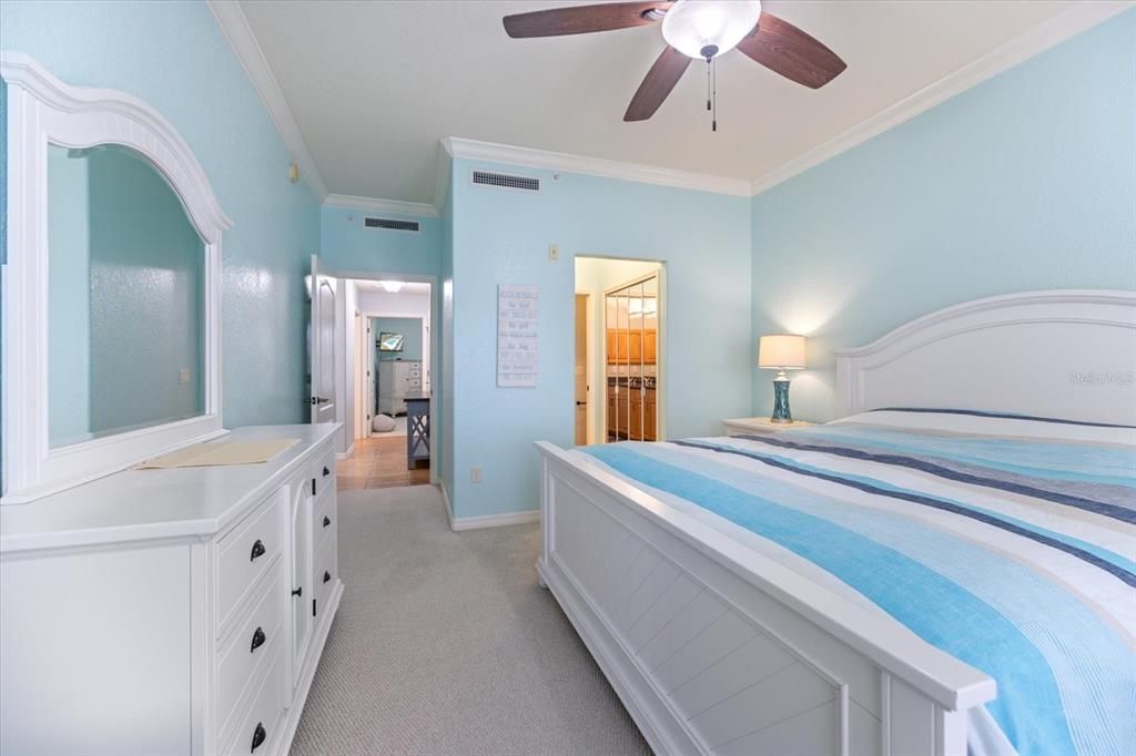 For Rent: $3,400 (2 beds, 2 baths, 1382 Square Feet)