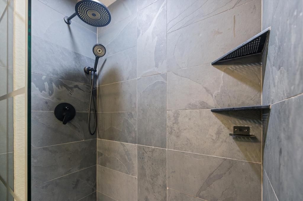 For Rent: $3,400 (2 beds, 2 baths, 1382 Square Feet)