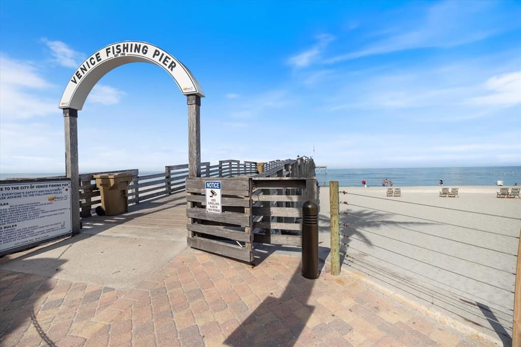 For Rent: $3,400 (2 beds, 2 baths, 1382 Square Feet)