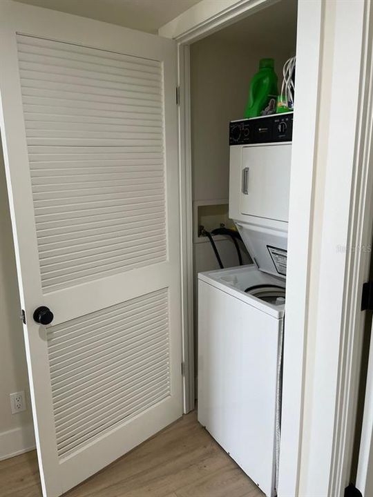 出租: $6,500 (2 贝兹, 2 浴室, 1544 平方英尺)