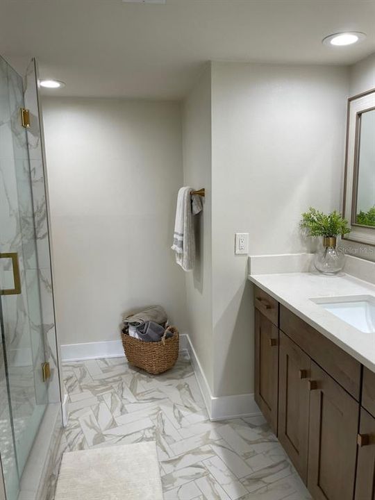 出租: $6,500 (2 贝兹, 2 浴室, 1544 平方英尺)