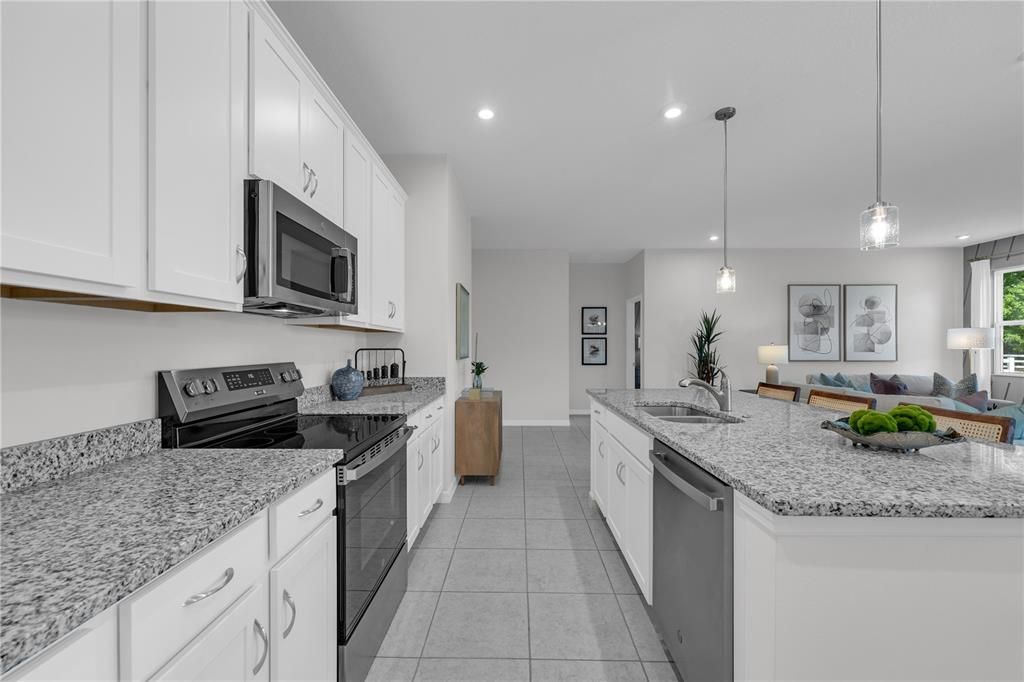 Activo con contrato: $321,490 (4 camas, 2 baños, 1839 Pies cuadrados)