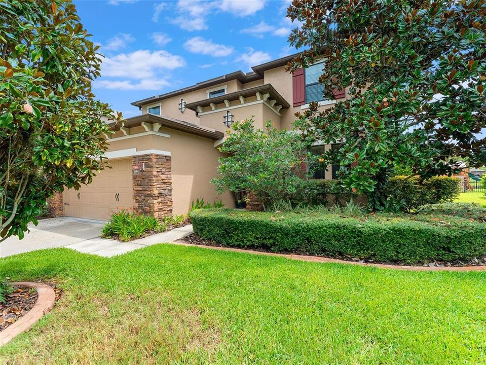 Active With Contract: $689,900 (4 beds, 2 baths, 3243 Square Feet)