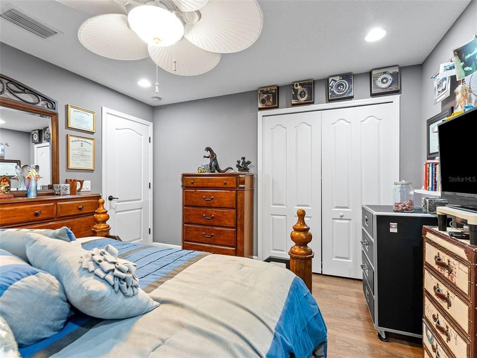 Active With Contract: $689,900 (4 beds, 2 baths, 3243 Square Feet)