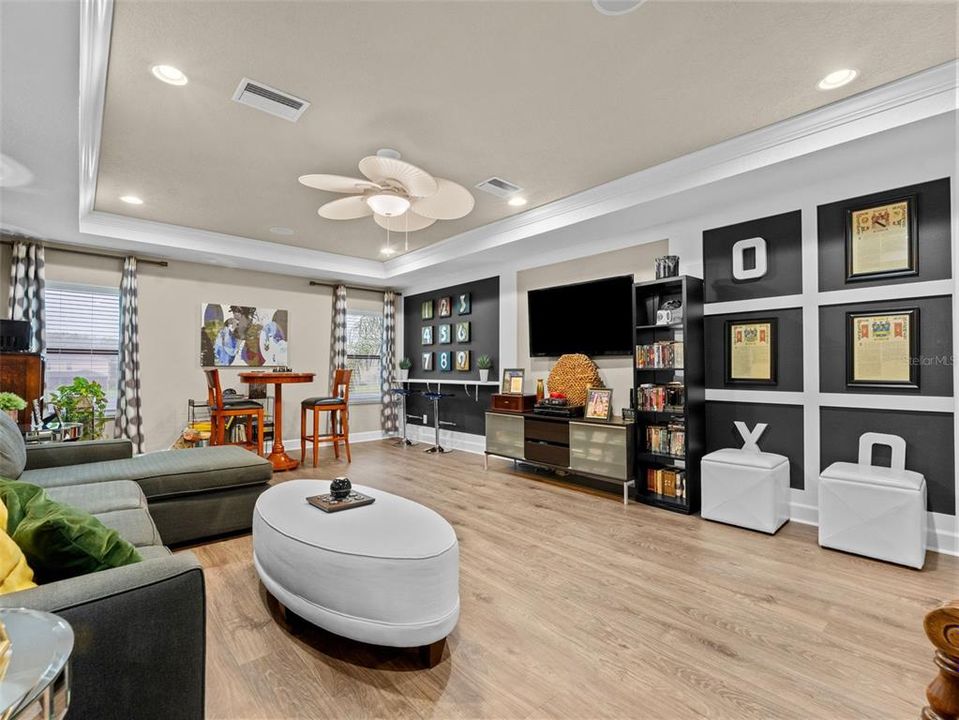 Active With Contract: $689,900 (4 beds, 2 baths, 3243 Square Feet)