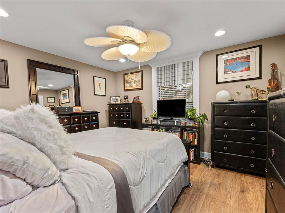 Active With Contract: $689,900 (4 beds, 2 baths, 3243 Square Feet)