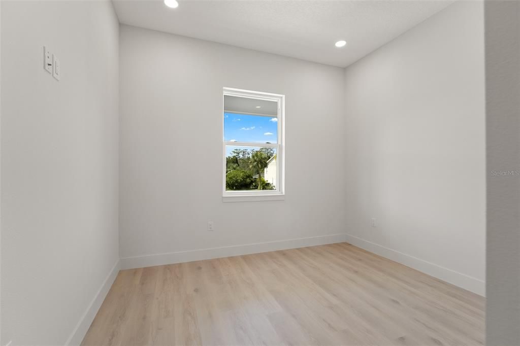 待售: $699,000 (3 贝兹, 2 浴室, 1800 平方英尺)