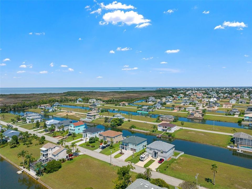 待售: $699,000 (3 贝兹, 2 浴室, 1800 平方英尺)