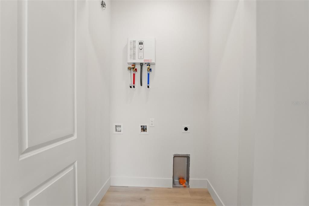 待售: $699,000 (3 贝兹, 2 浴室, 1800 平方英尺)