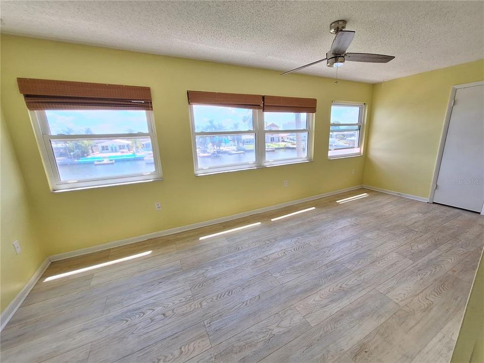 待售: $119,000 (2 贝兹, 2 浴室, 1388 平方英尺)