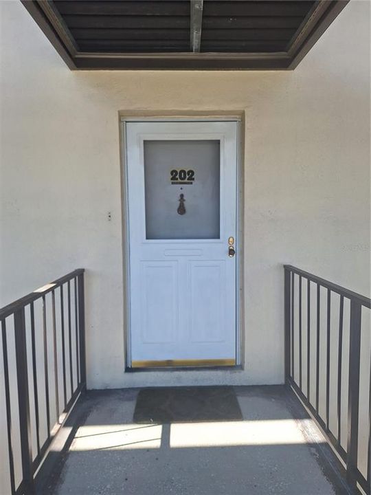 待售: $119,000 (2 贝兹, 2 浴室, 1388 平方英尺)