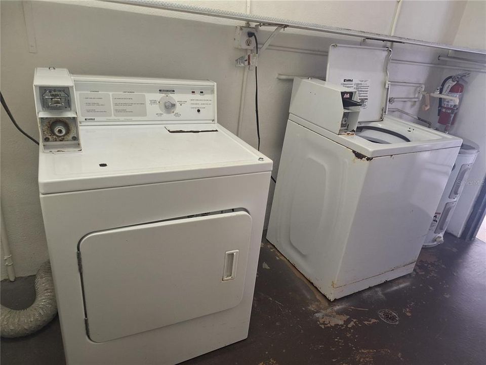 待售: $119,000 (2 贝兹, 2 浴室, 1388 平方英尺)