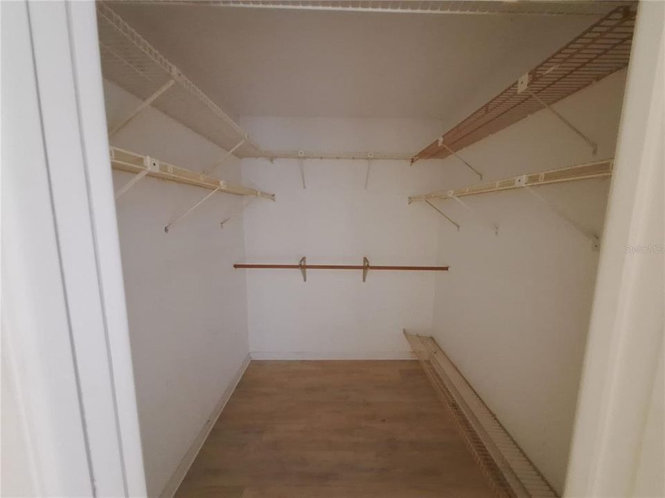 待售: $119,000 (2 贝兹, 2 浴室, 1388 平方英尺)