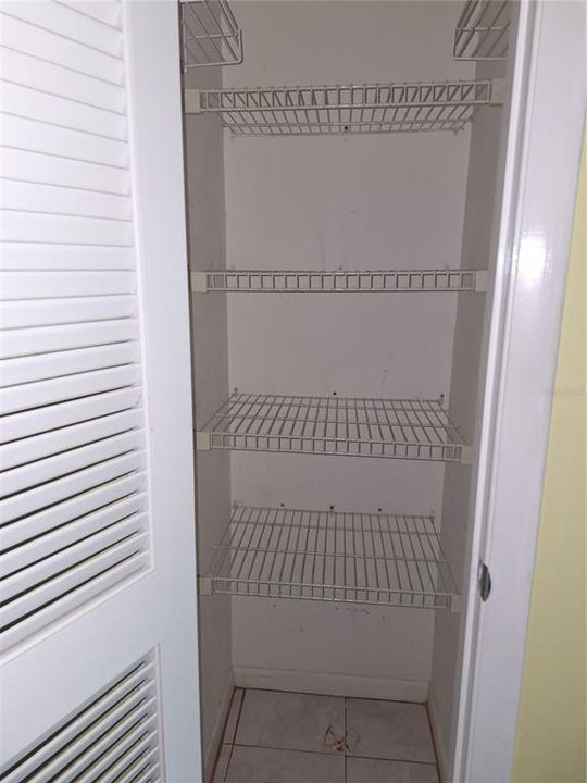 待售: $119,000 (2 贝兹, 2 浴室, 1388 平方英尺)