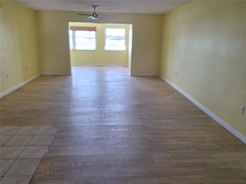 待售: $119,000 (2 贝兹, 2 浴室, 1388 平方英尺)